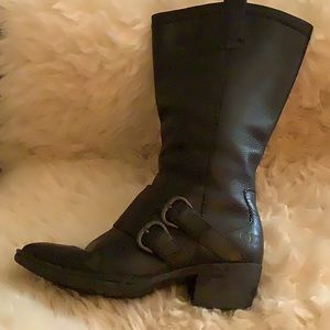 BORN black leather boots 6 women